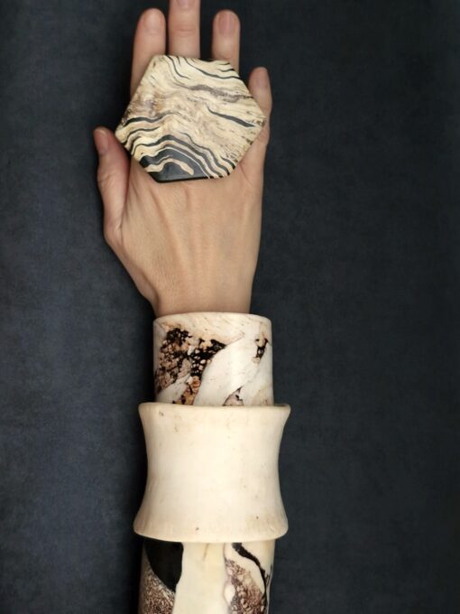 Vegan Ivory & Black Ring - Size 7.5 - Image 6