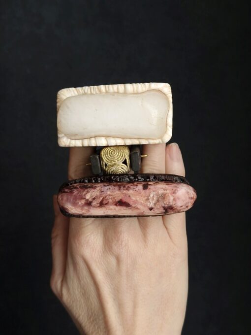 Apricot Agate Ring - Size 11 - Image 5