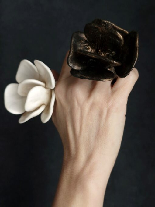 Black with Gold Sheen Flower Ring Size 9.5 - Image 5